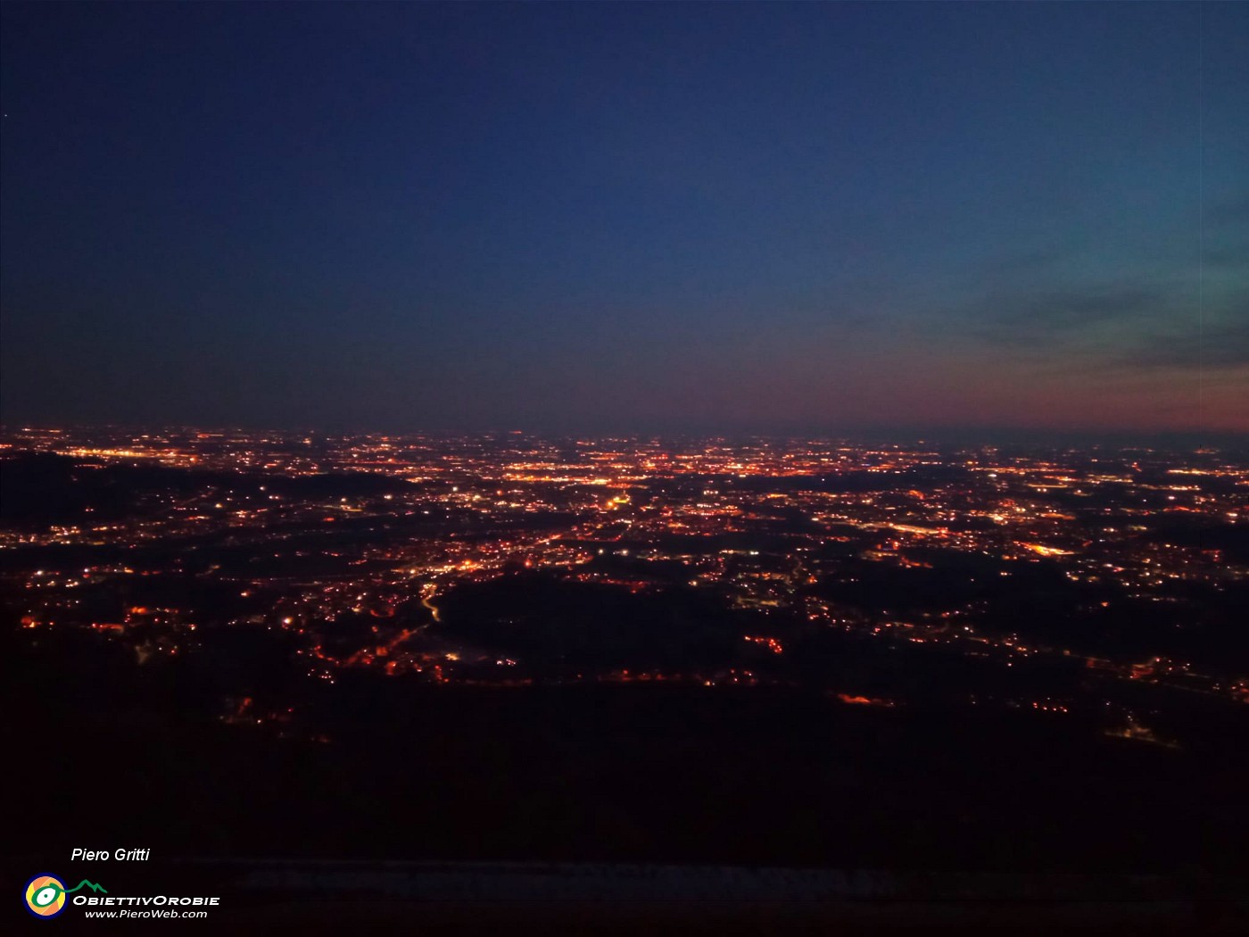 74 a tramonto inoltrato si accendono le luci.jpg